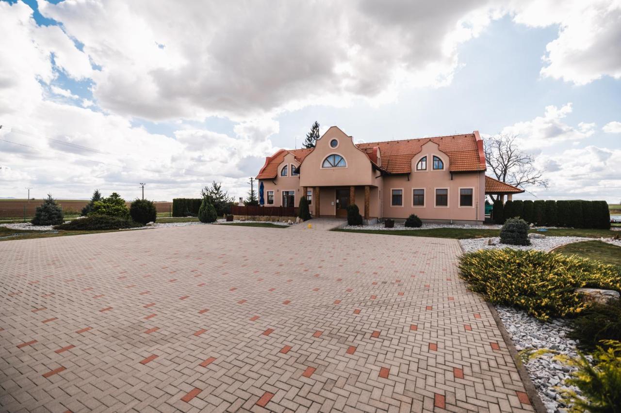 Motel Ard Sarovce Luaran gambar